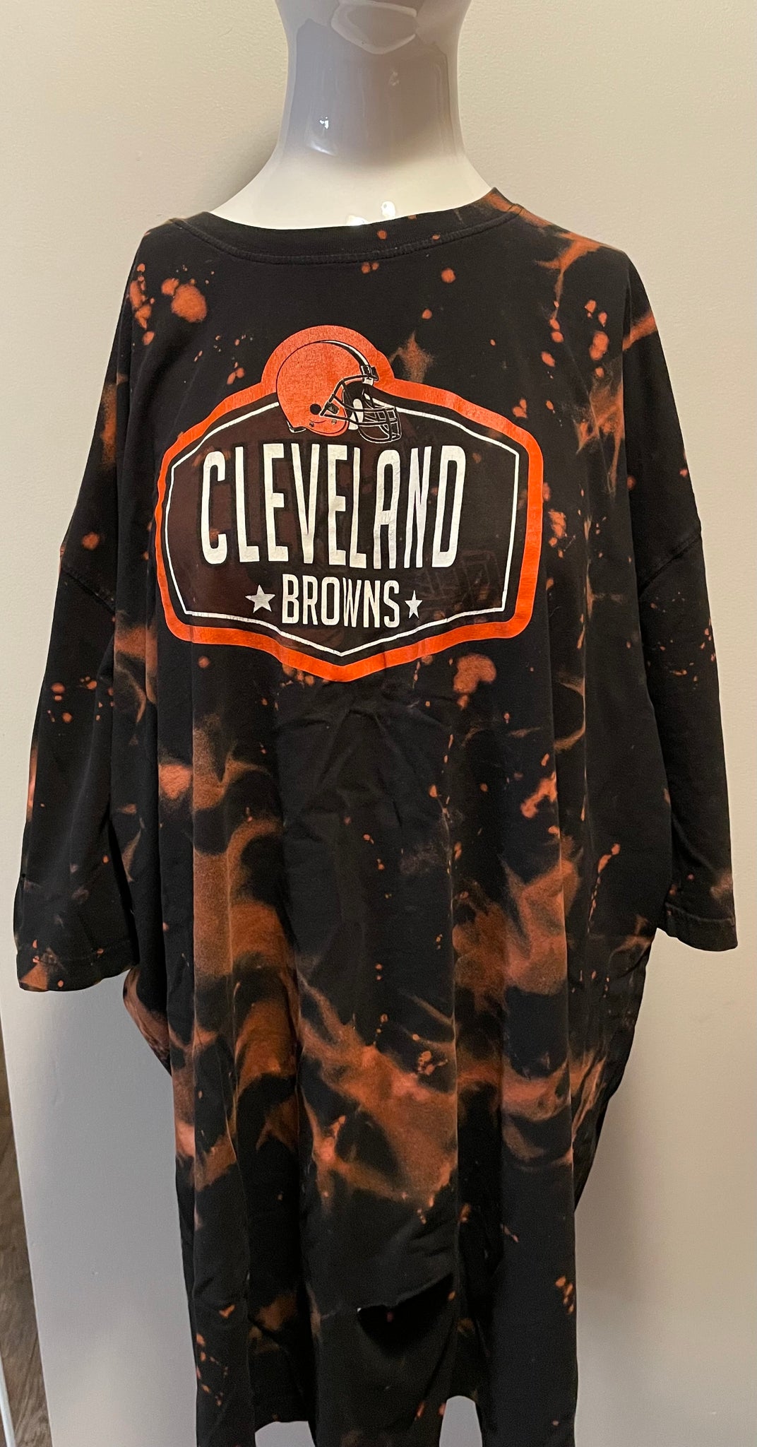 Browns Black short sleeve crop shirt Size 5xl