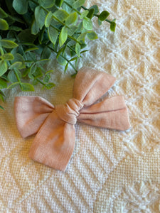 Light Mauve Linen Bow Knot