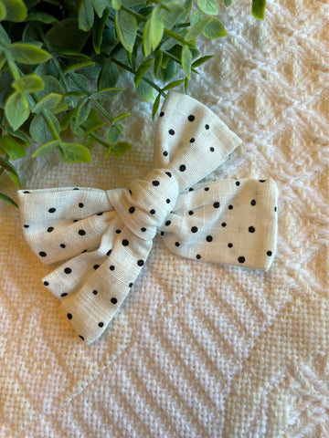 Polka Dot Bow Knot