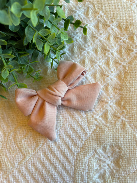 Soft Pink Bow Knot