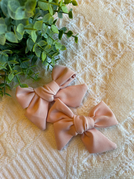 Soft Pink Bow Knot